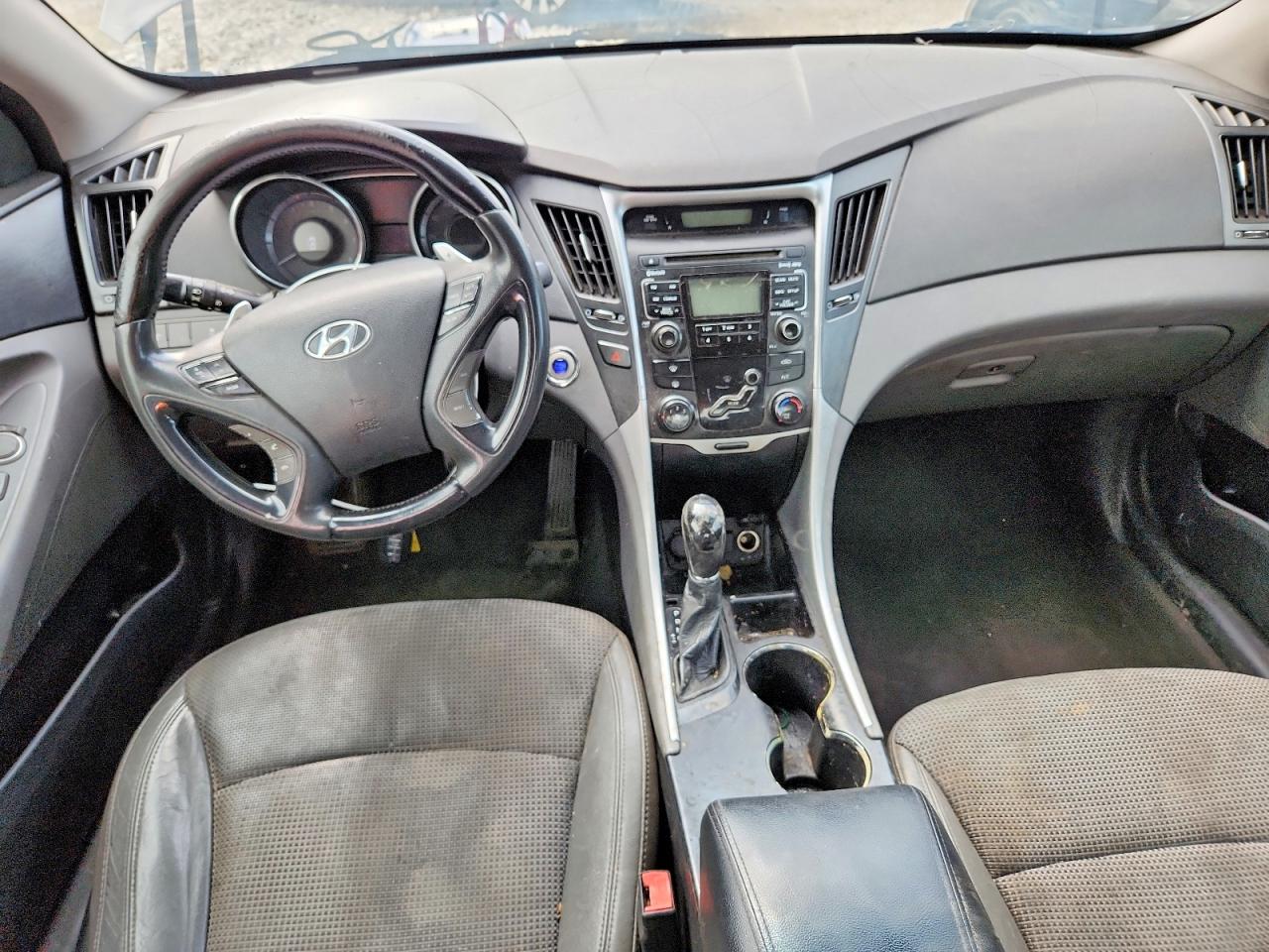 2011 HYUNDAI SONATA