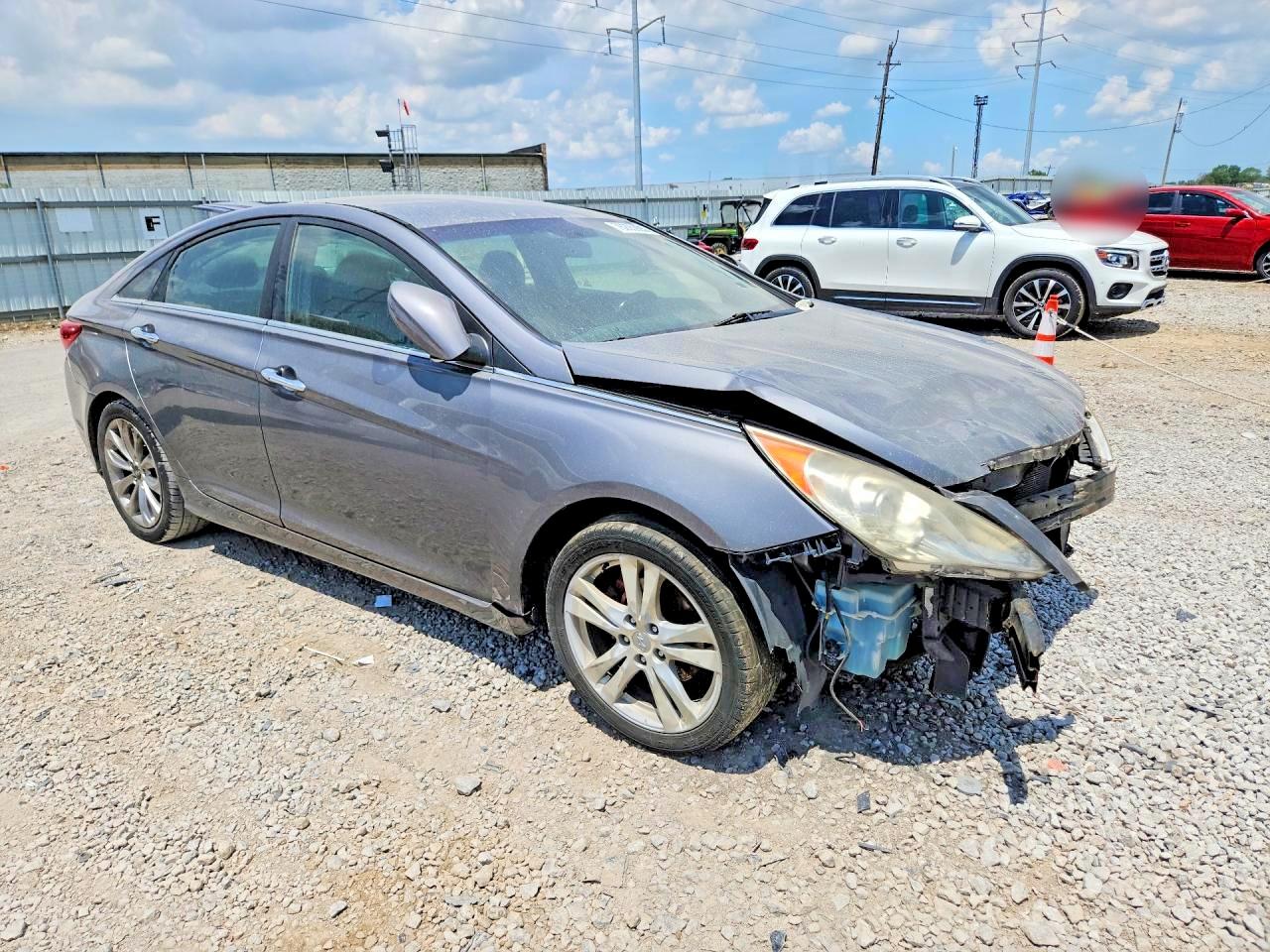 2011 HYUNDAI SONATA