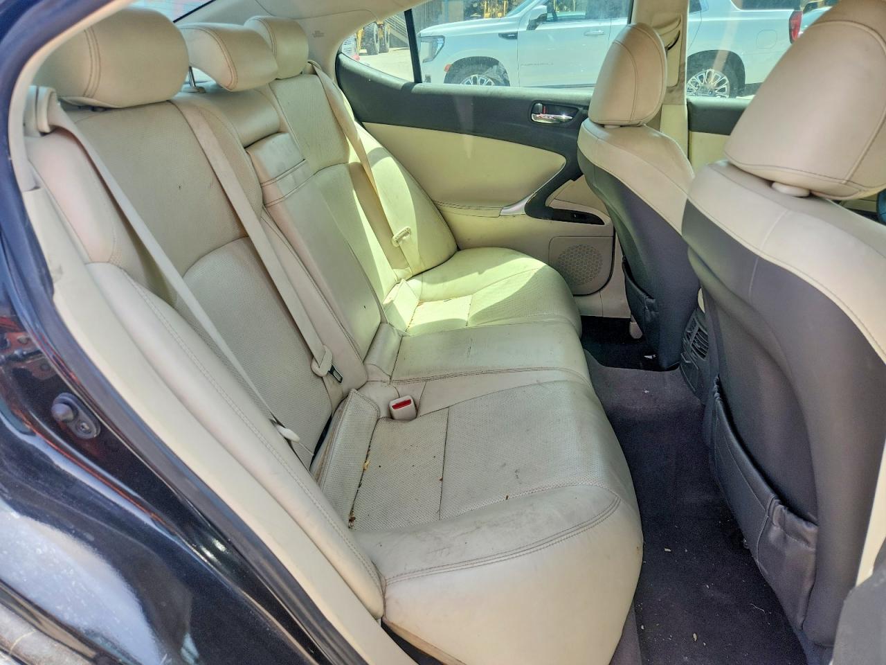 2011 LEXUS IS