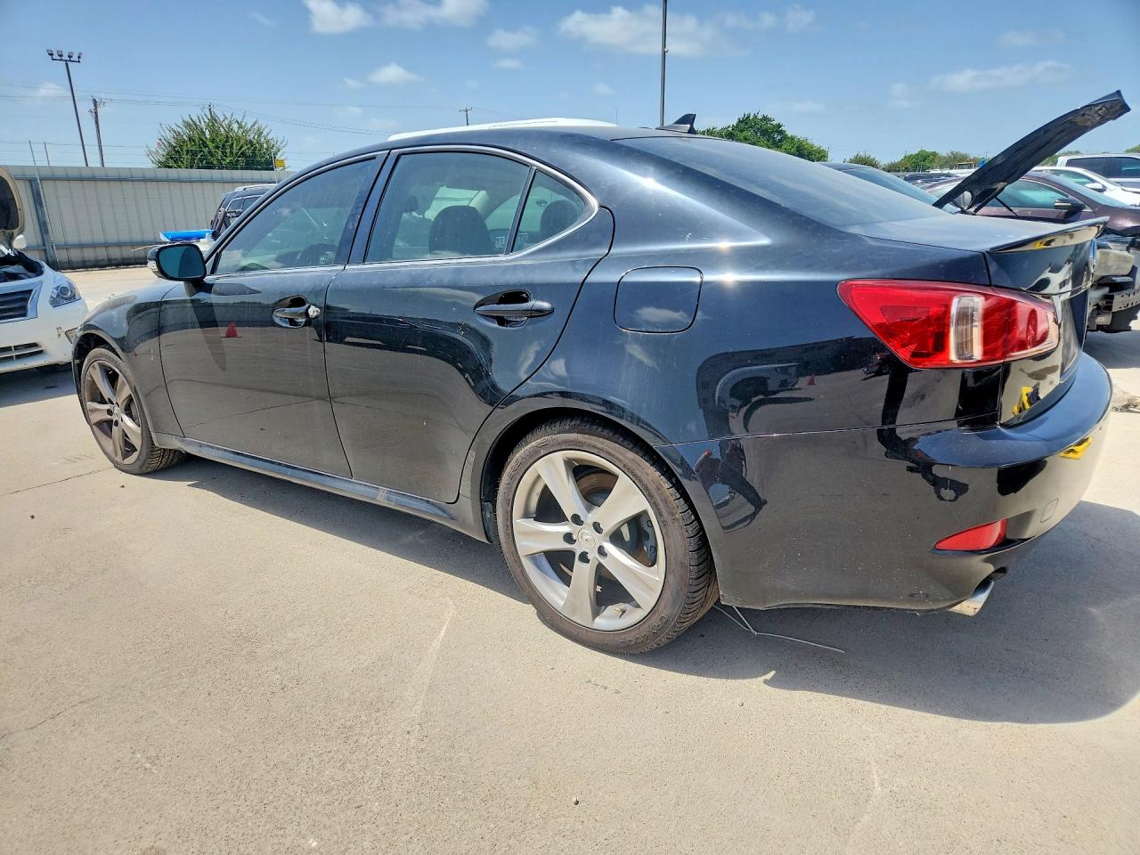 2011 LEXUS IS