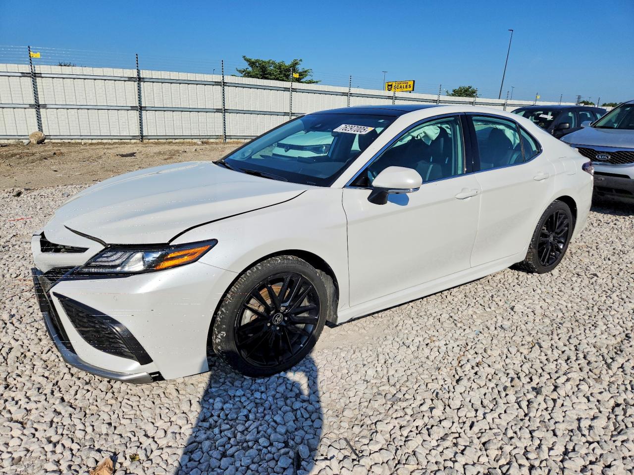 2021 TOYOTA CAMRY
