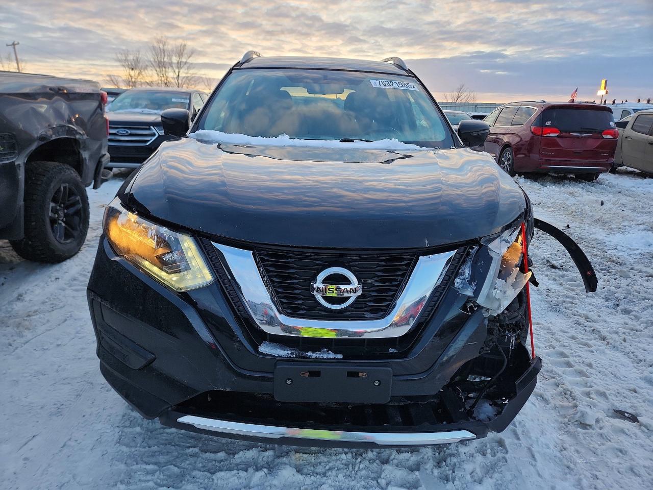 2017 NISSAN ROGUE