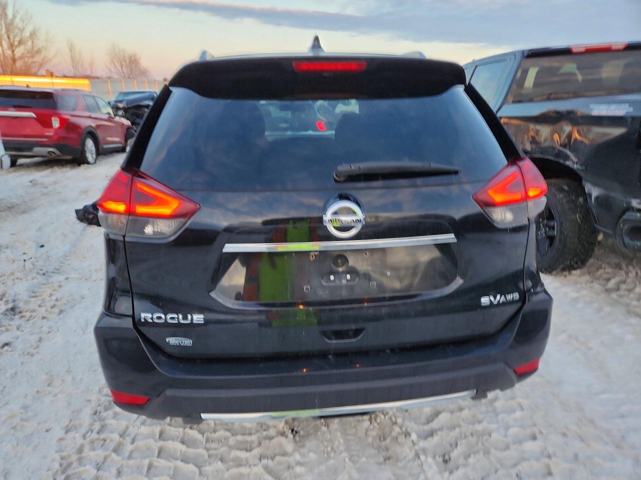 2017 NISSAN ROGUE