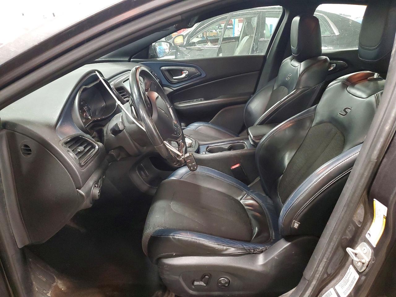 2015 CHRYSLER 200