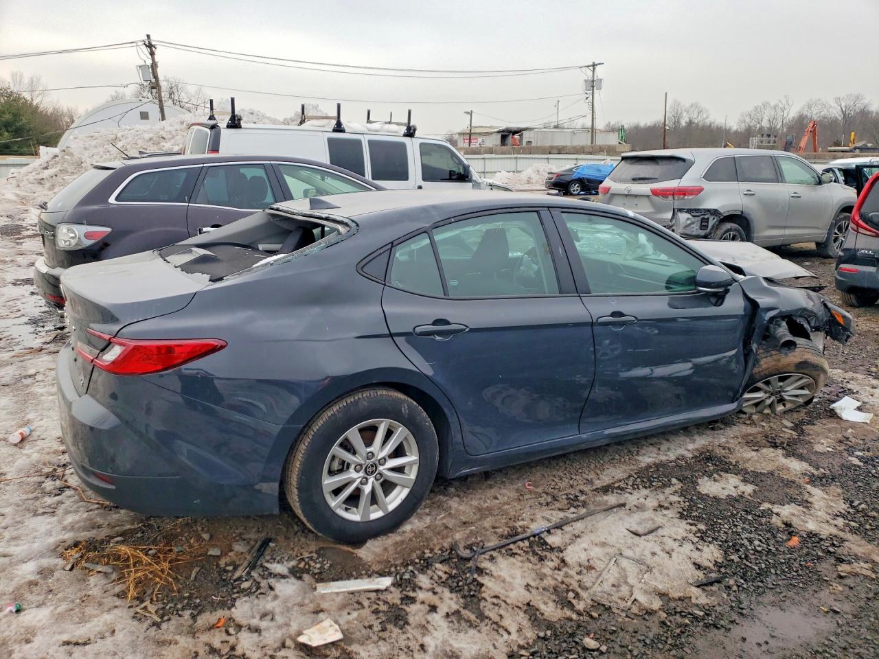 2025 TOYOTA CAMRY