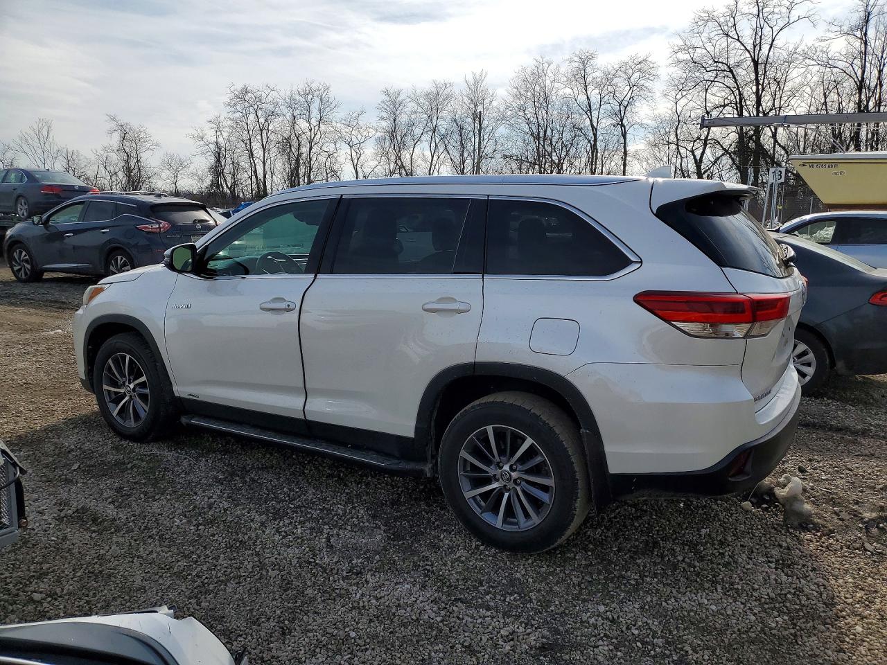 2019 TOYOTA HIGHLANDER