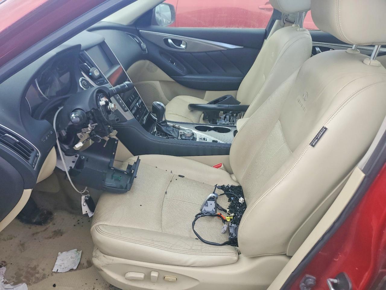 2014 INFINITI Q50