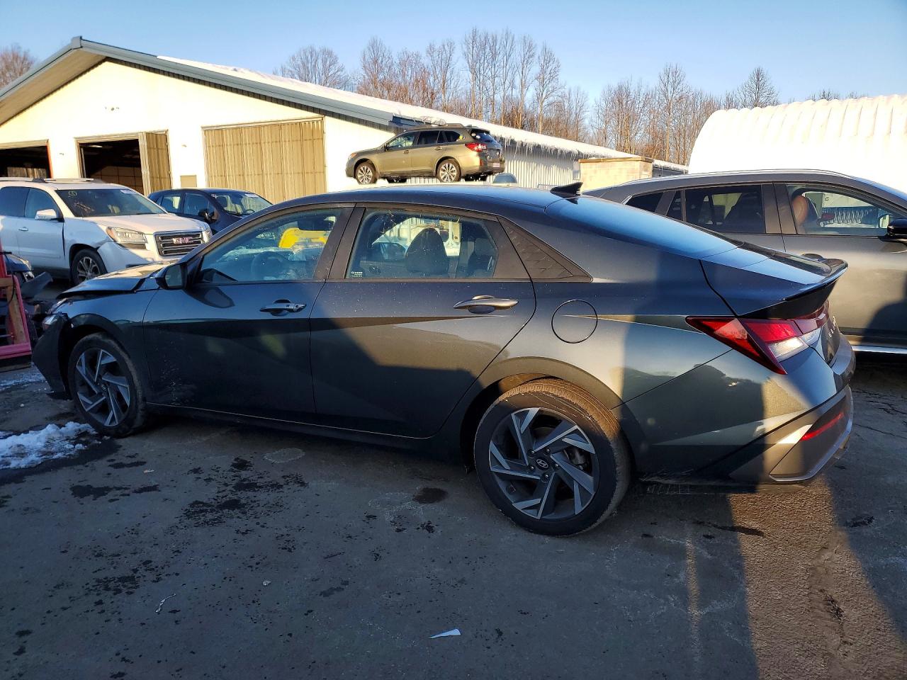2025 HYUNDAI ELANTRA