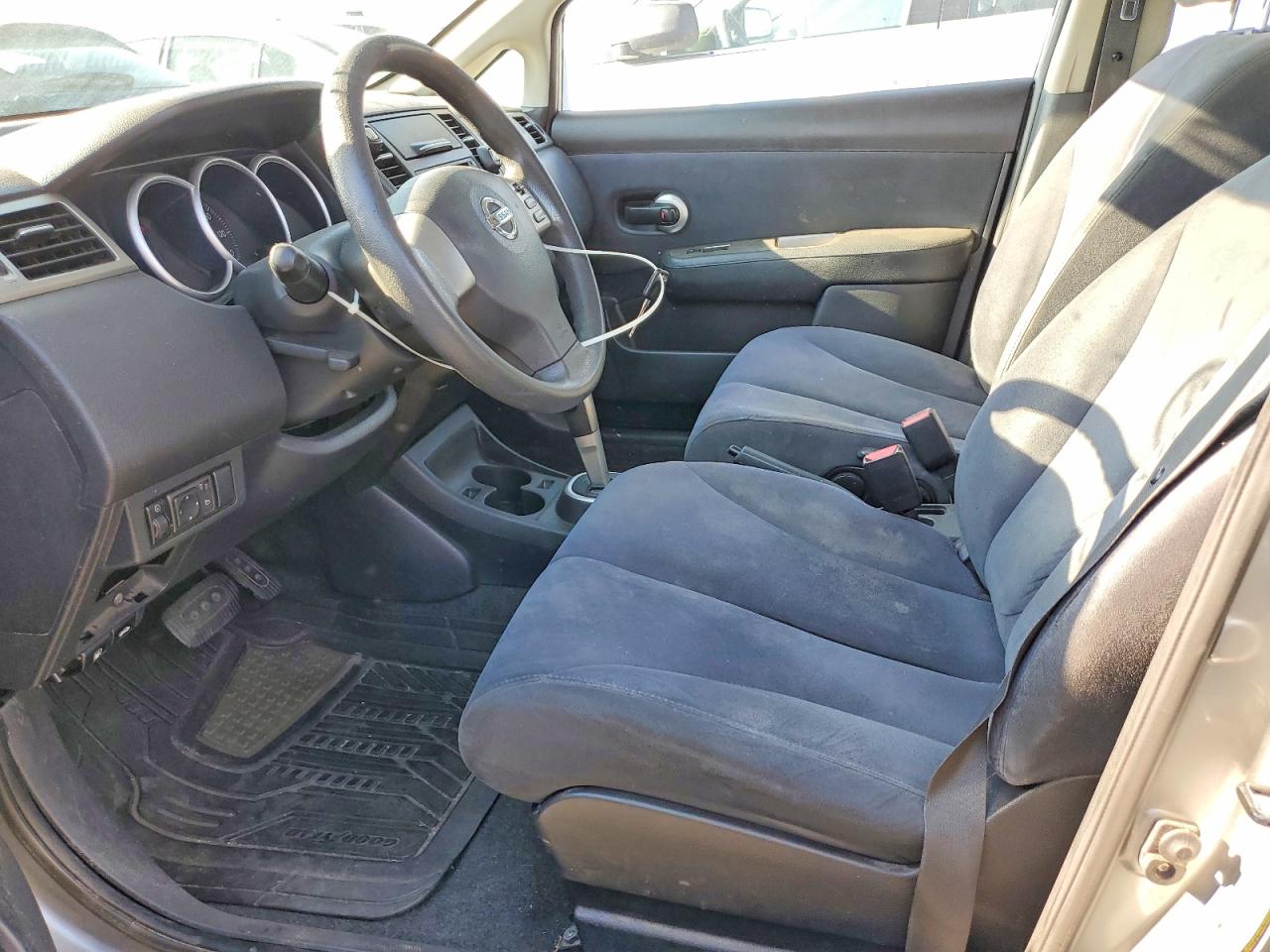 2009 NISSAN VERSA