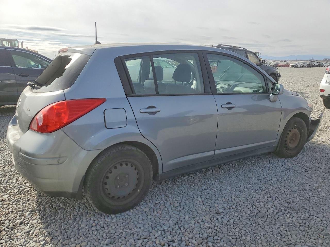 2009 NISSAN VERSA