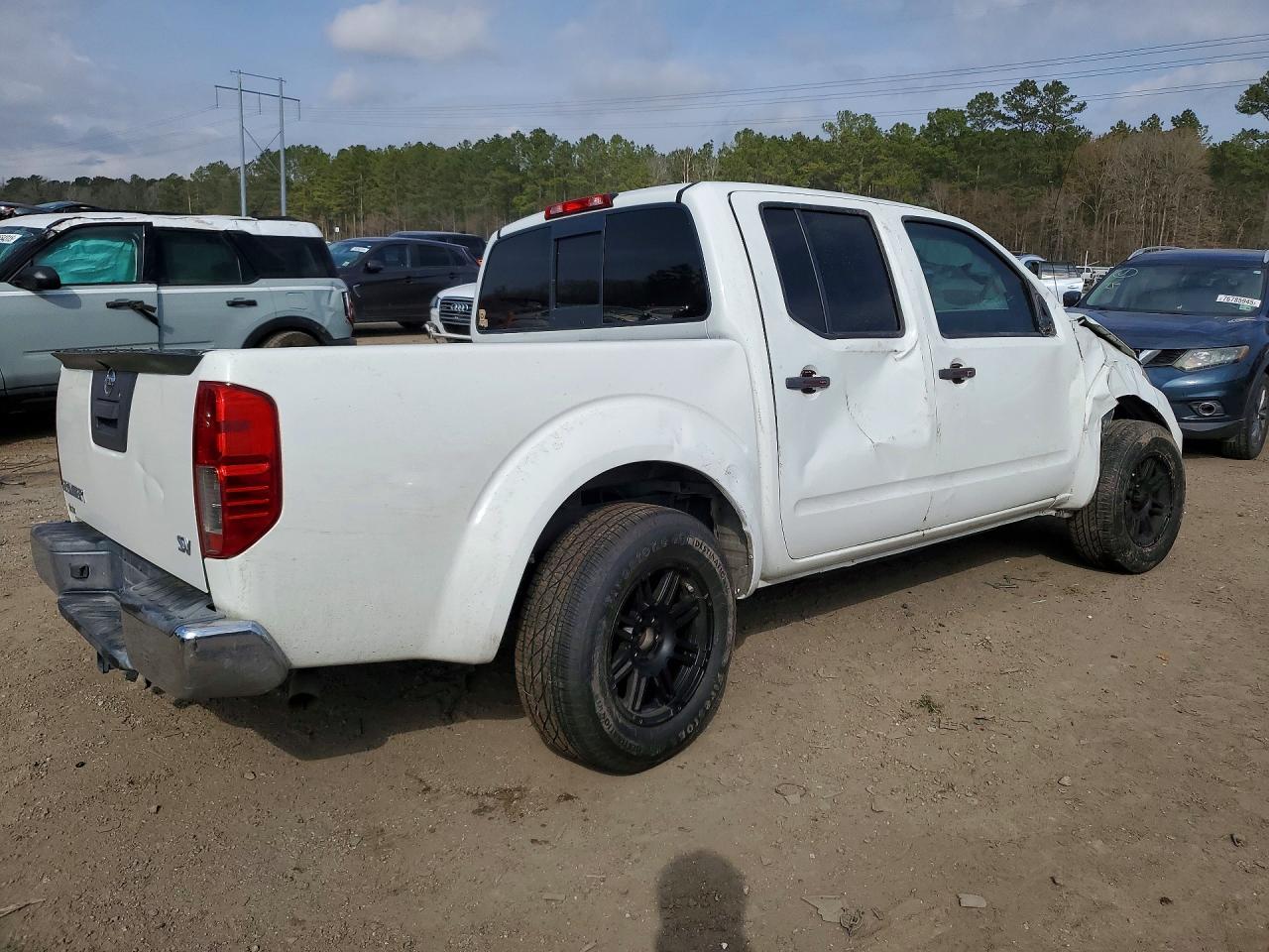 2019 NISSAN FRONTIER