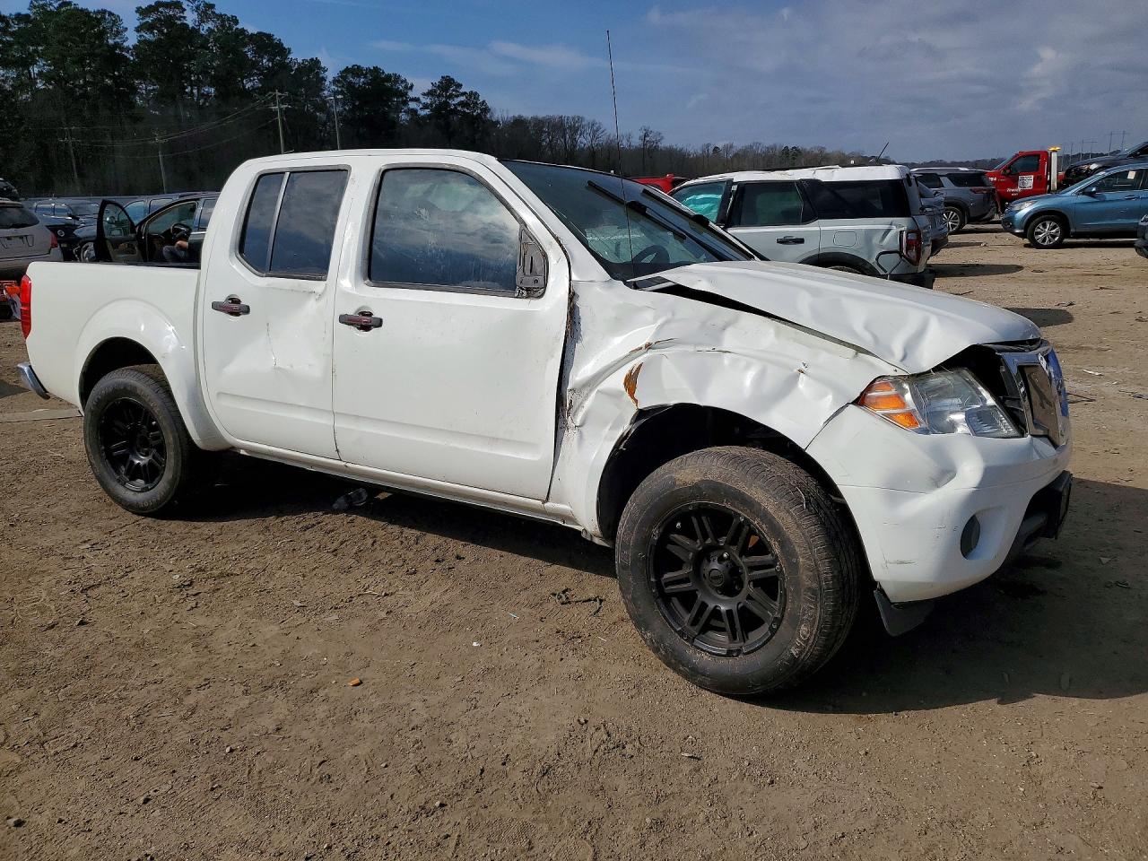 2019 NISSAN FRONTIER
