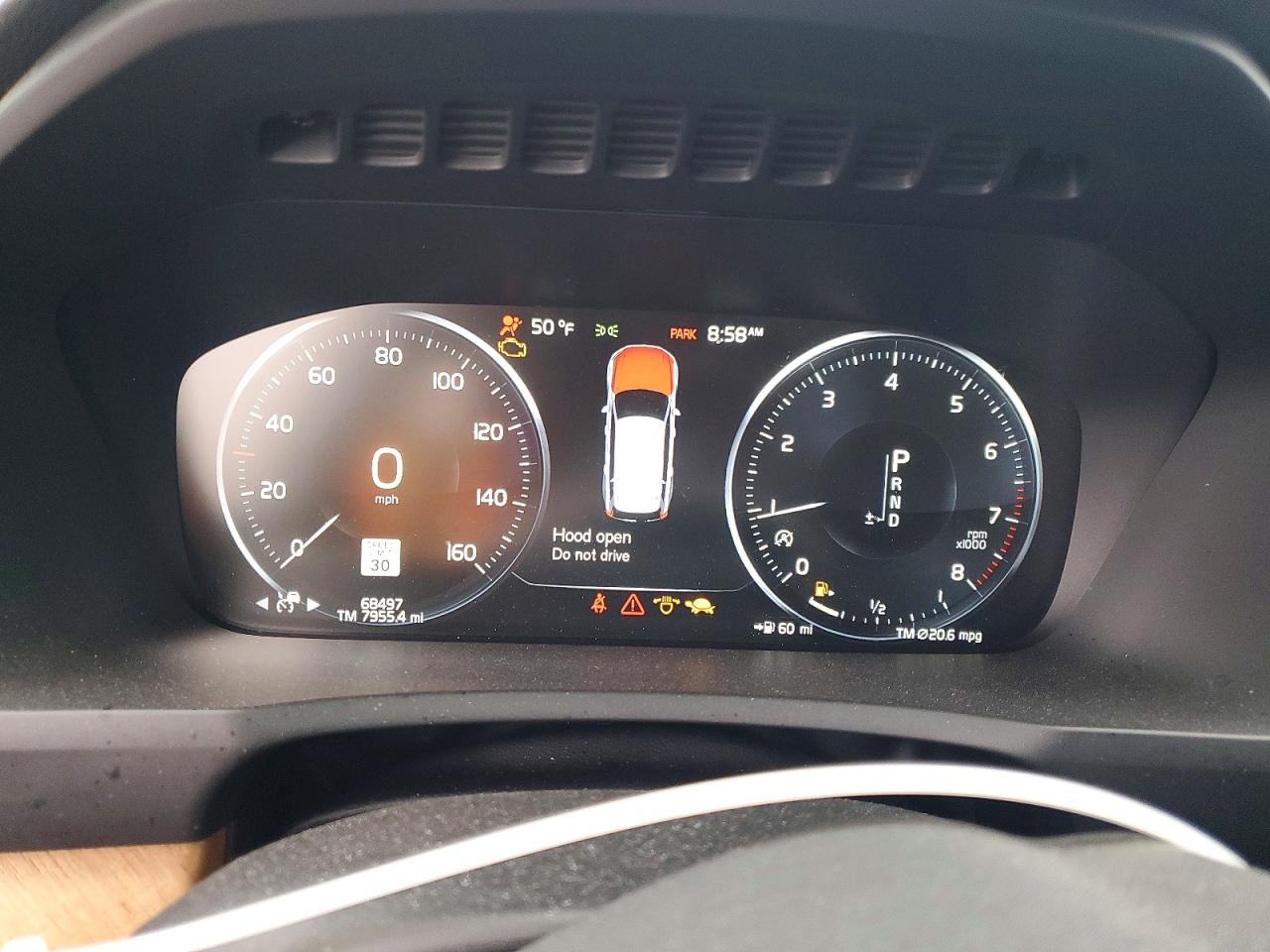 2022 VOLVO XC90