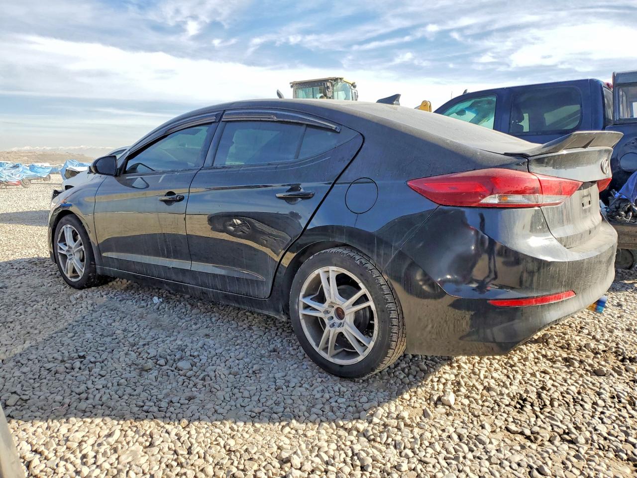 2017 HYUNDAI ELANTRA