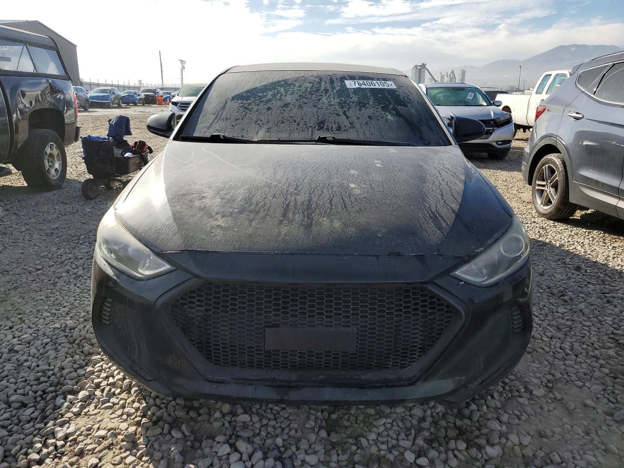 2017 HYUNDAI ELANTRA