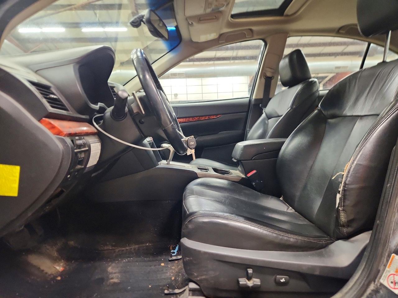 2011 SUBARU LEGACY