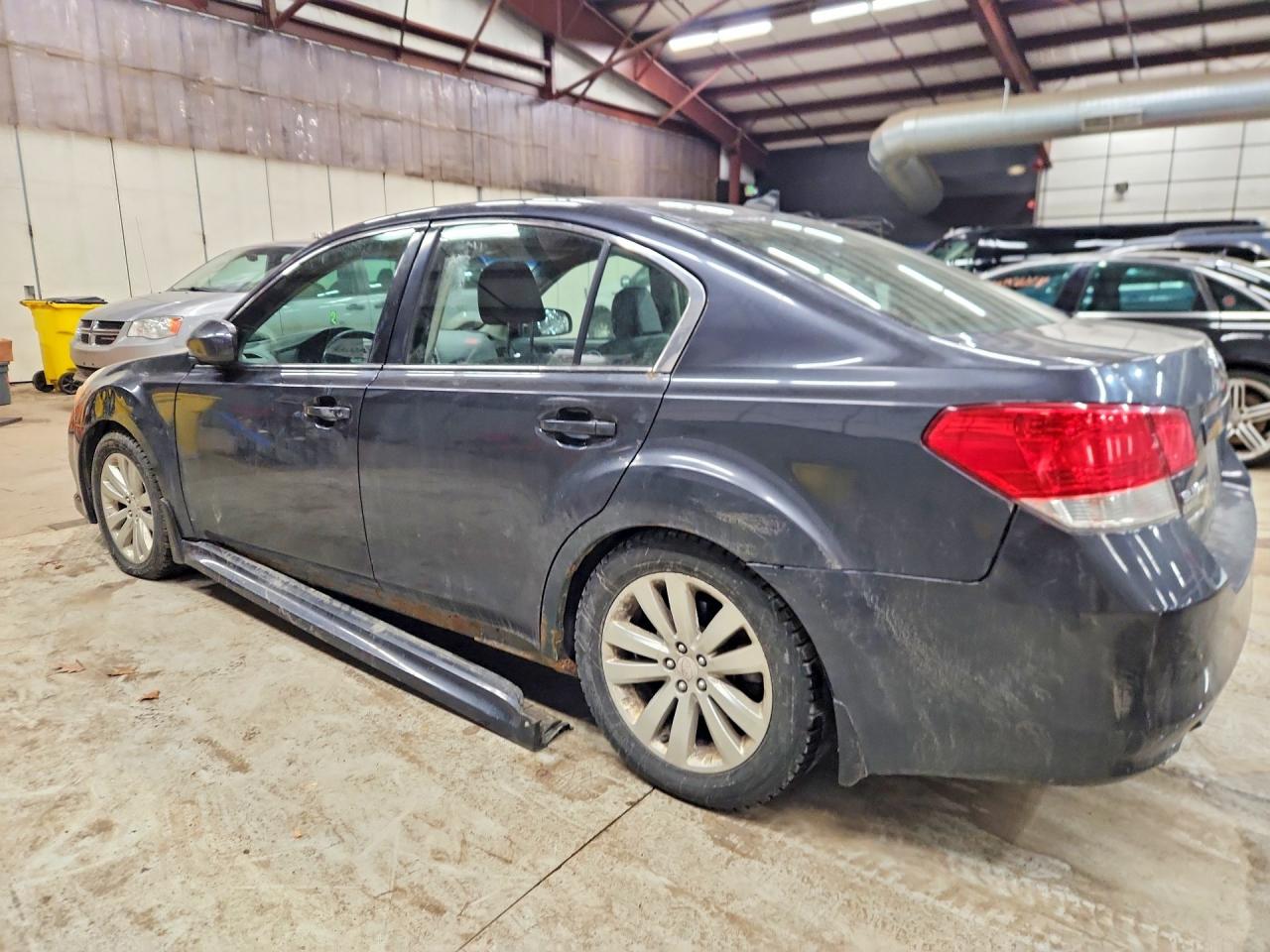 2011 SUBARU LEGACY