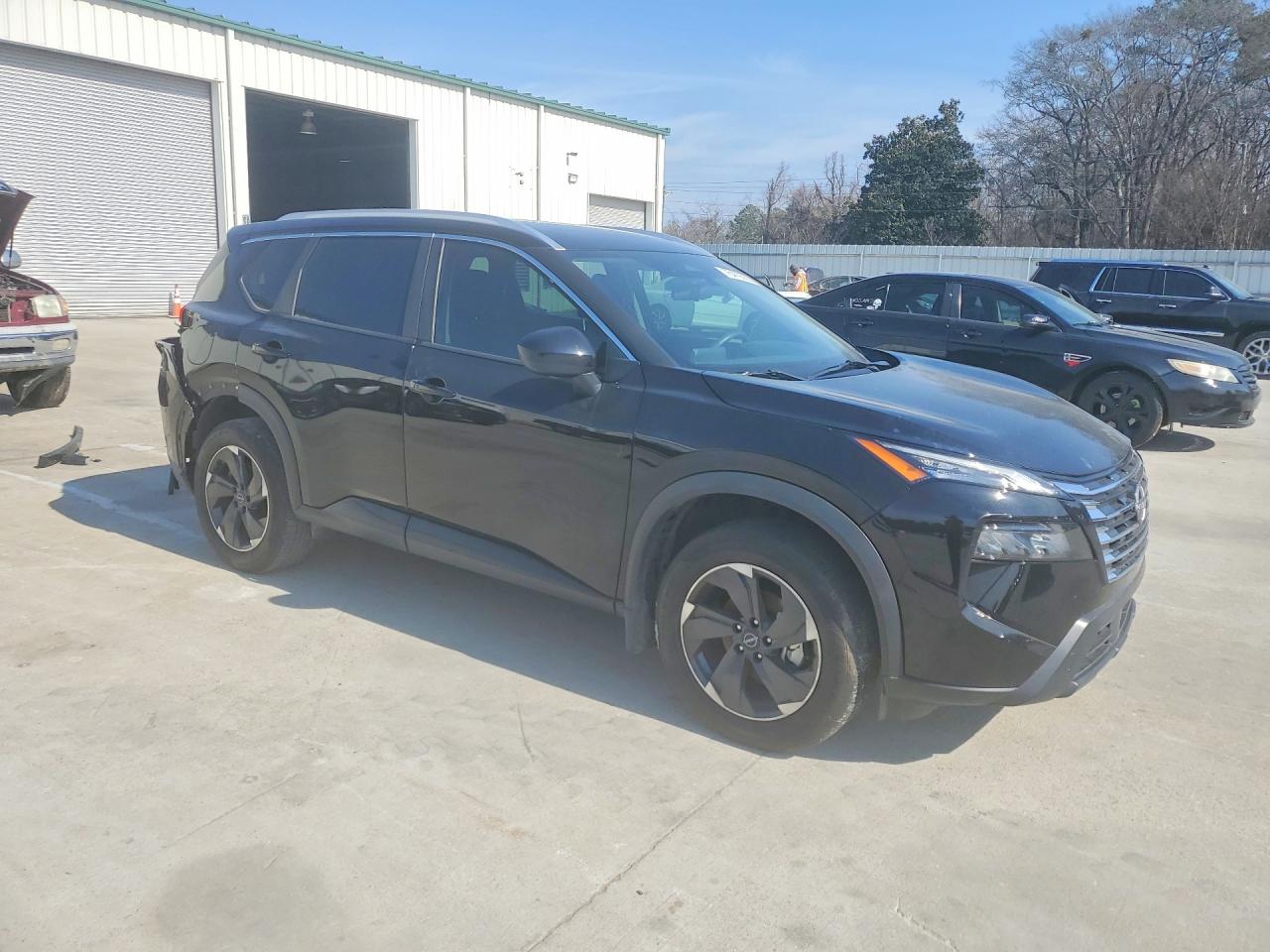 2024 NISSAN ROGUE
