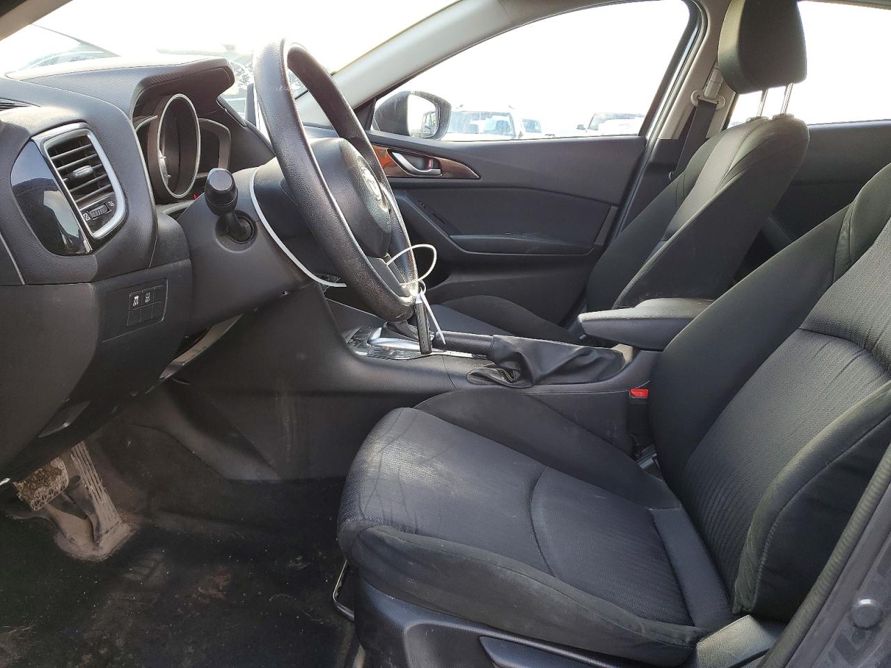 2015 MAZDA 3