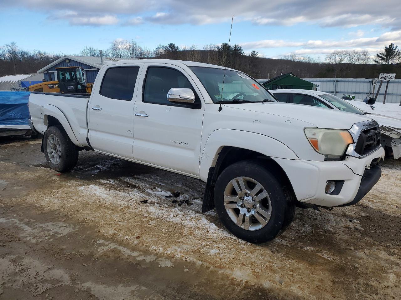 2013 TOYOTA TACOMA