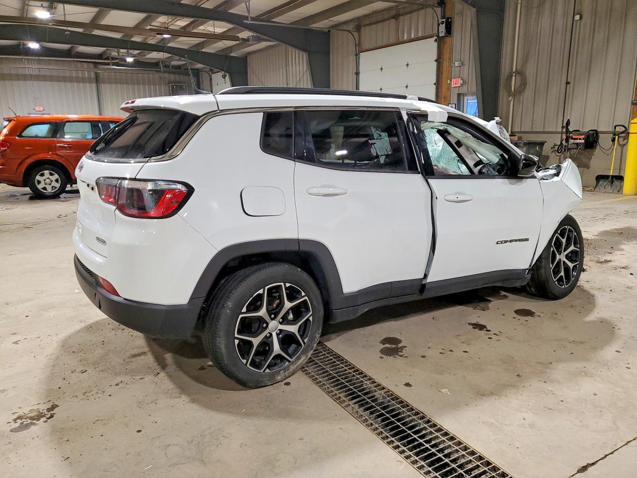 2024 JEEP COMPASS