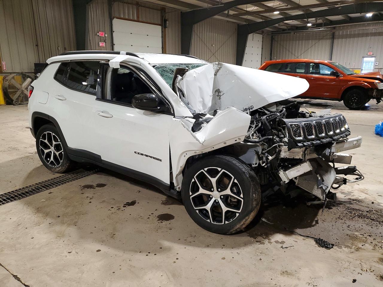 2024 JEEP COMPASS