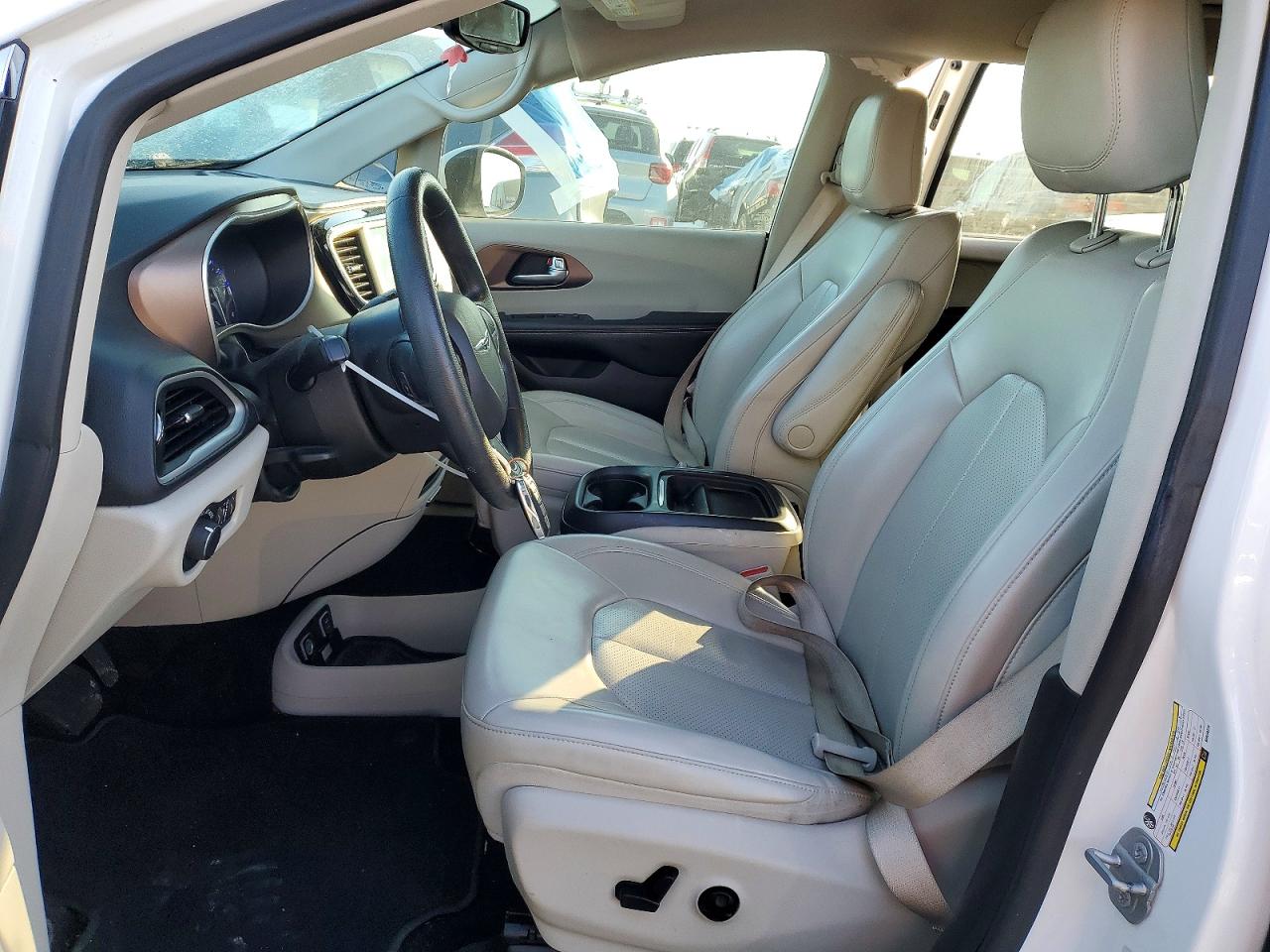 2021 CHRYSLER MINIVAN
