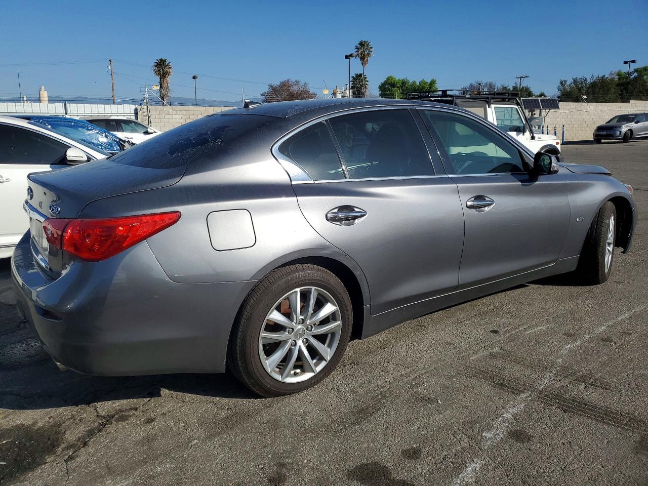 2016 INFINITI Q50
