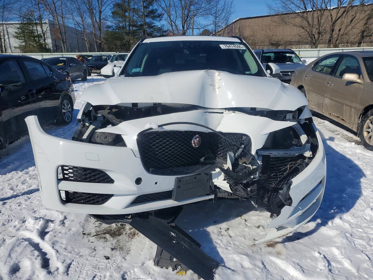 2019 JAGUAR F-PACE