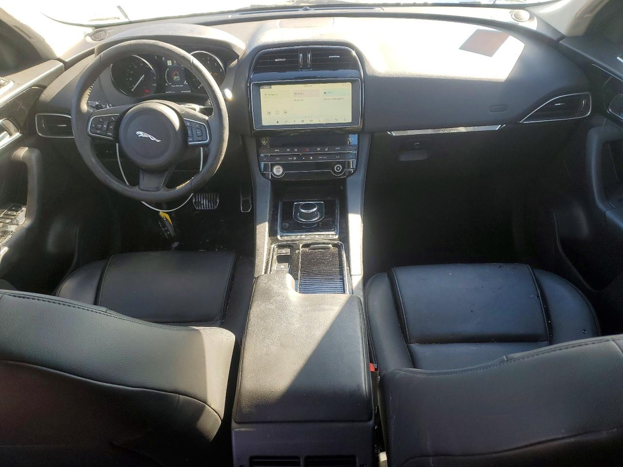 2019 JAGUAR F-PACE