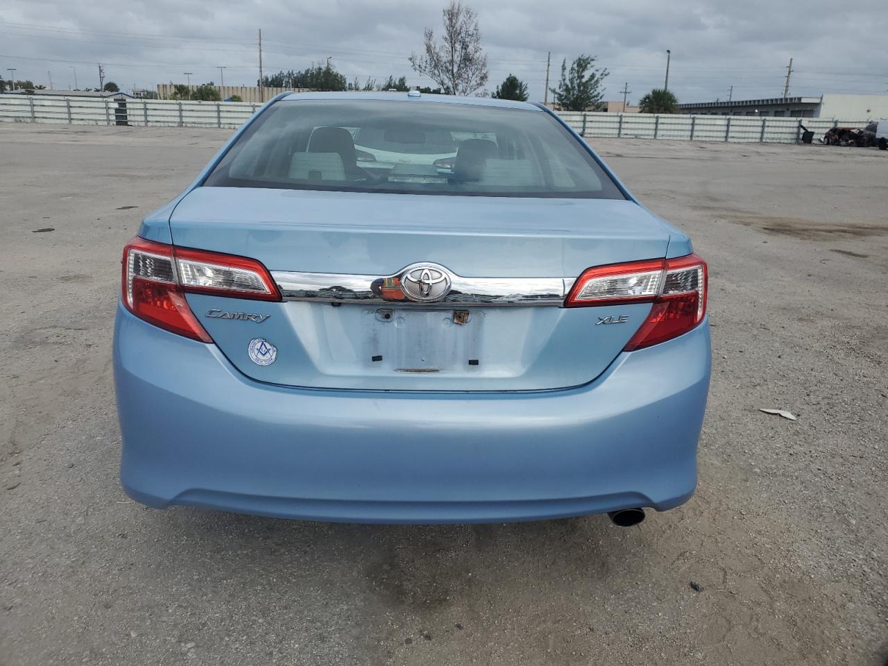 2012 TOYOTA CAMRY