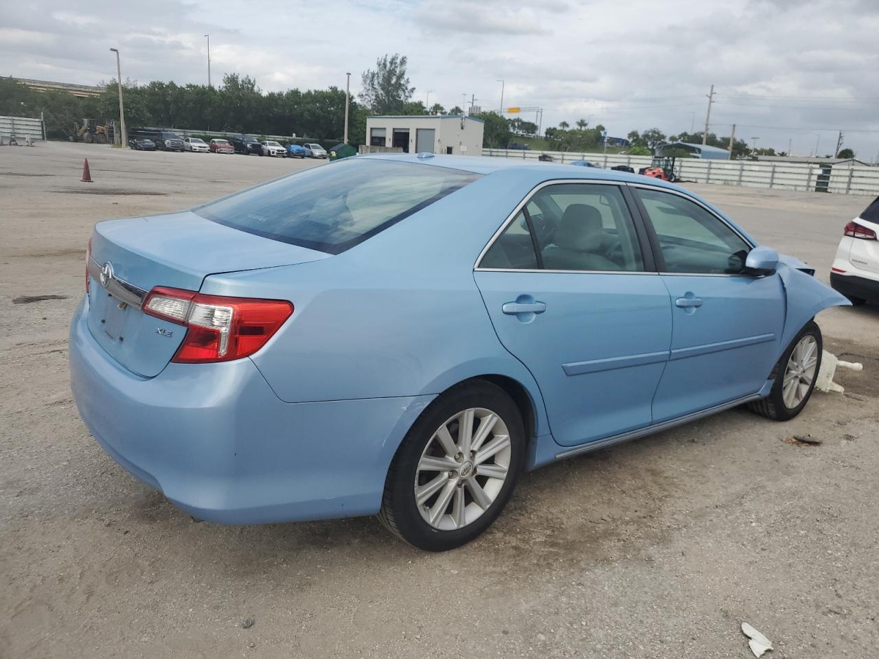 2012 TOYOTA CAMRY