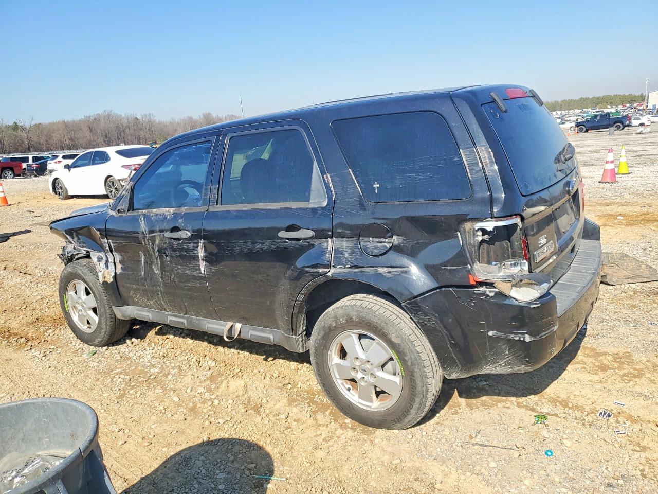 2011 FORD ESCAPE