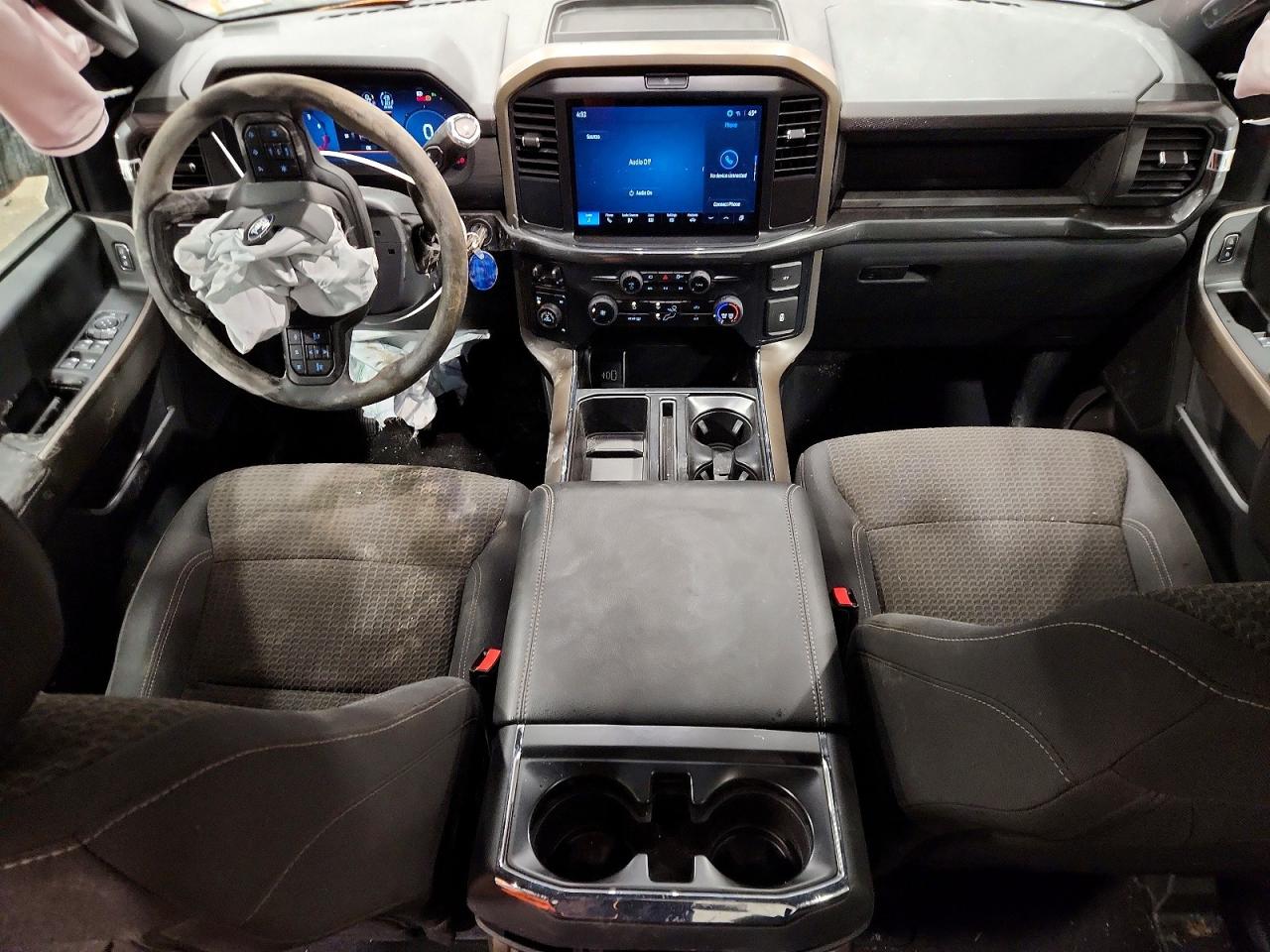 2025 FORD F150 STX
