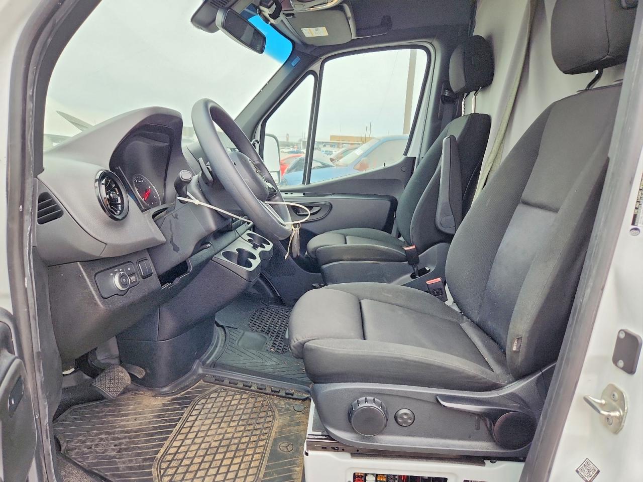2024 MERCEDES-BENZ SPRINTER