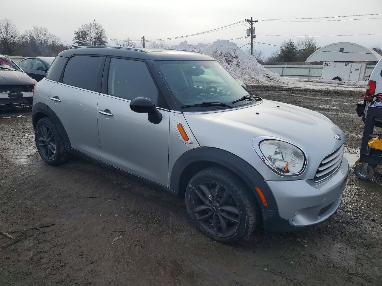 2014 MINI COOPER