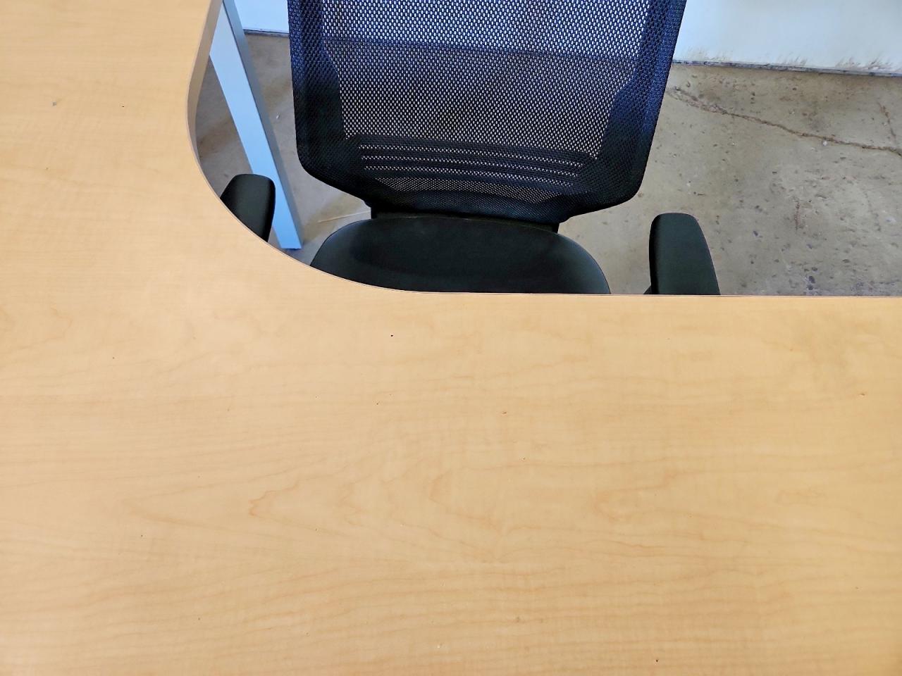 2000 DESK OFFICE FUR