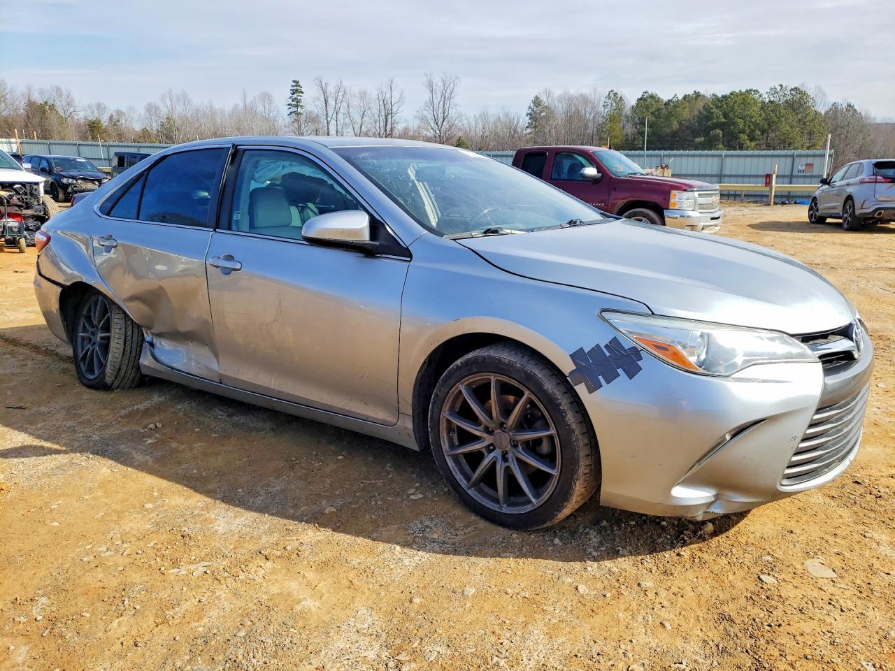 2015 TOYOTA CAMRY