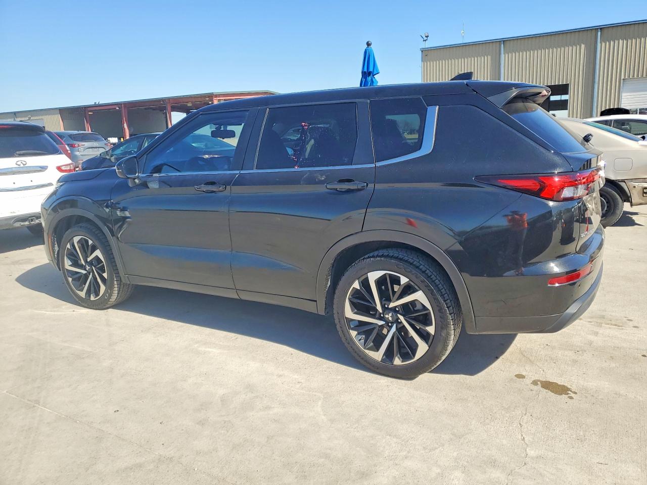 2022 MITSUBISHI OUTLANDER