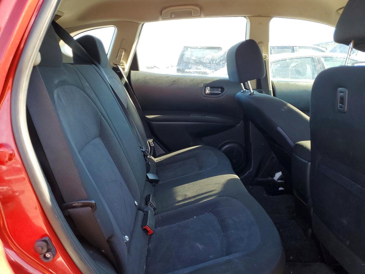 2014 NISSAN ROGUE