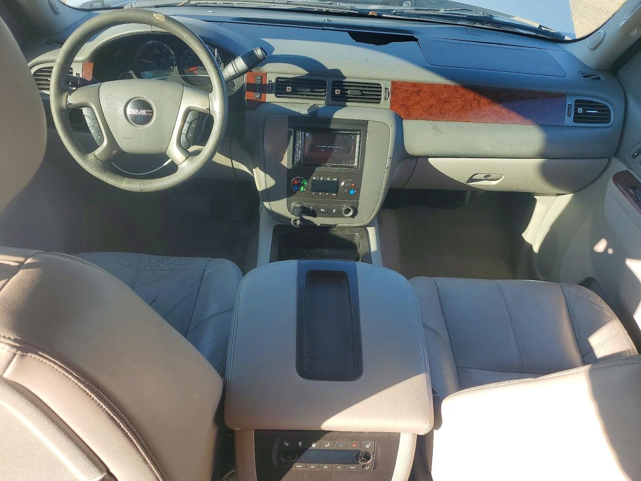 2012 GMC YUKON