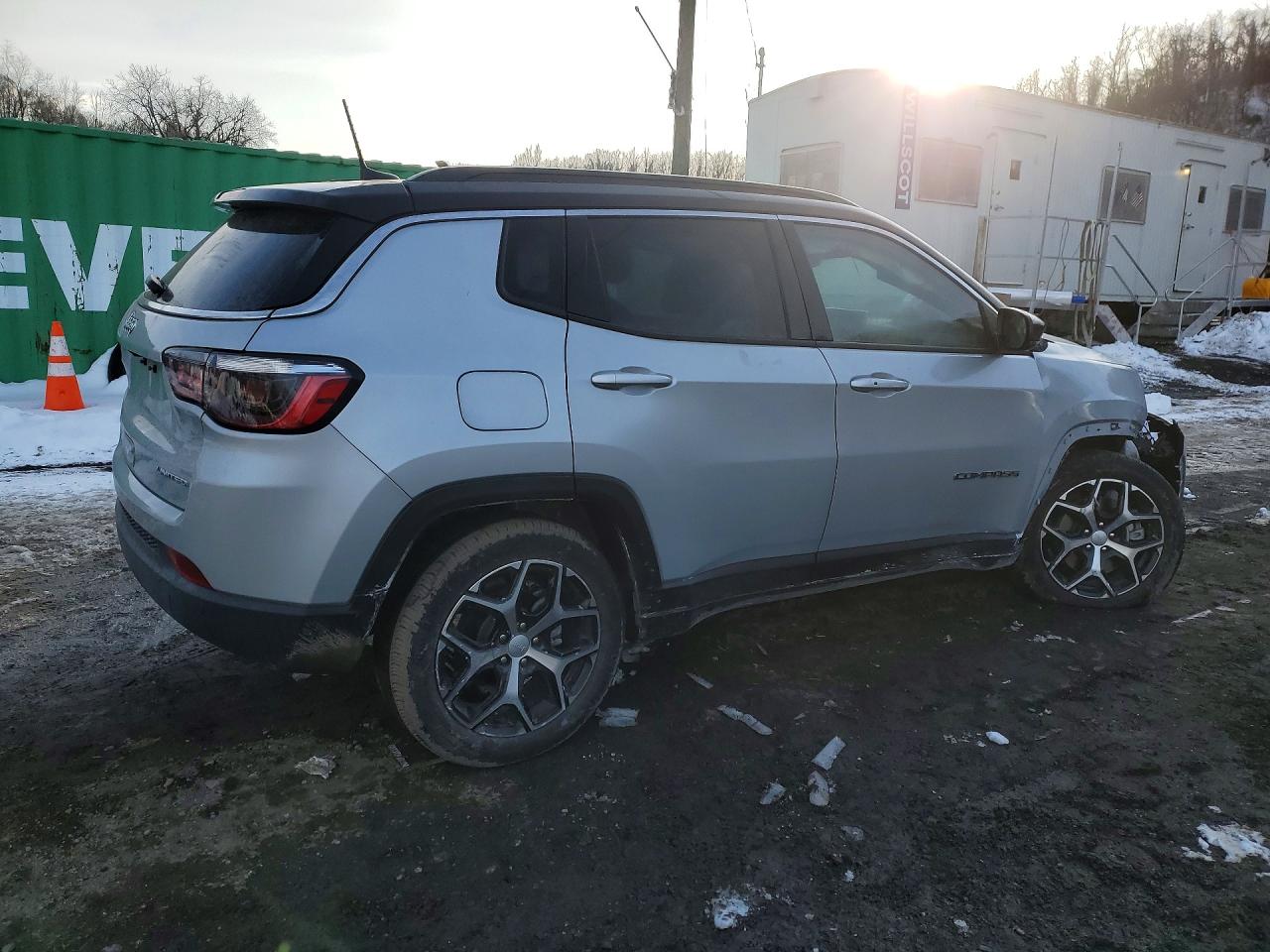 2024 JEEP COMPASS