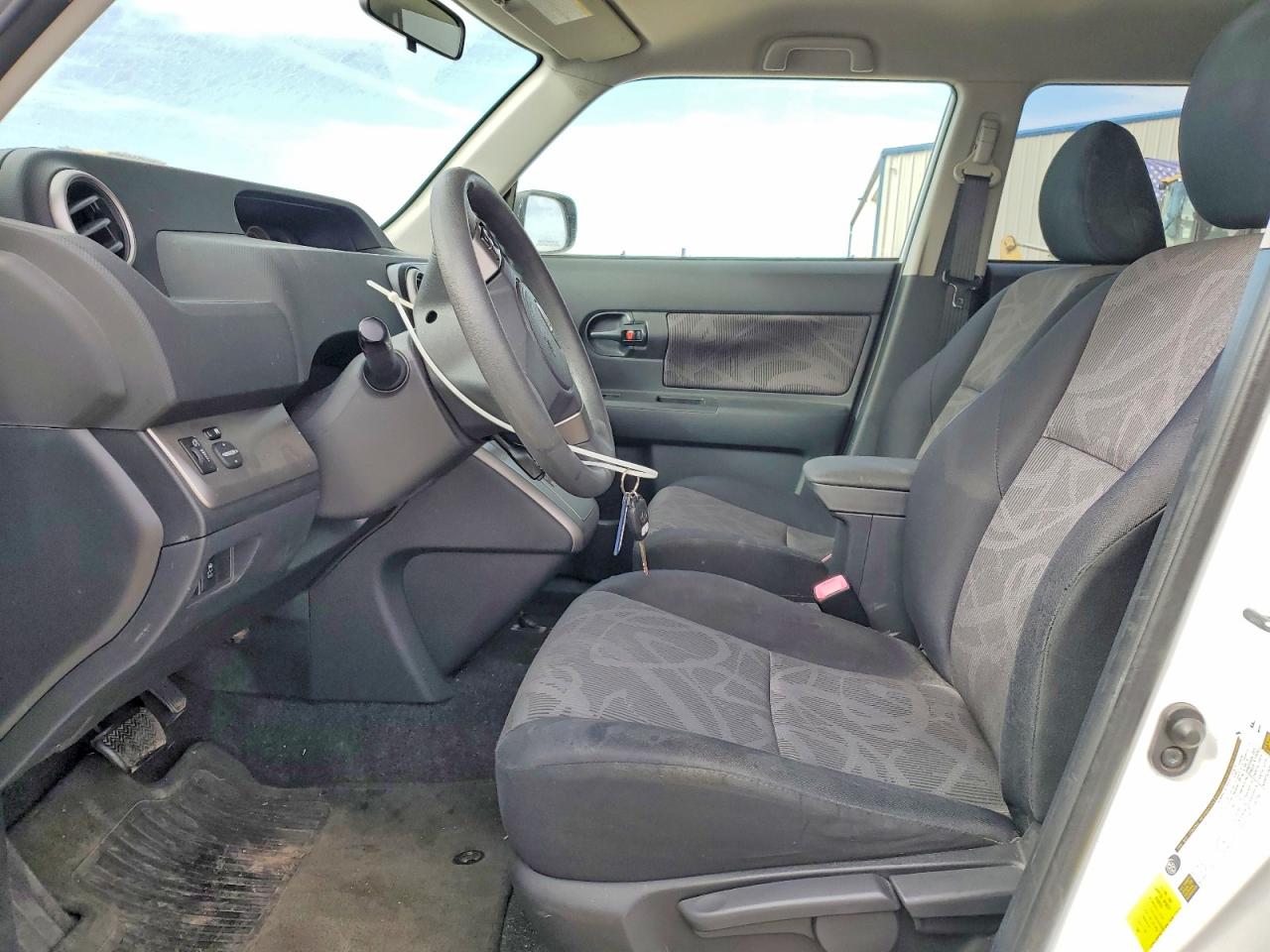 2014 TOYOTA SCION