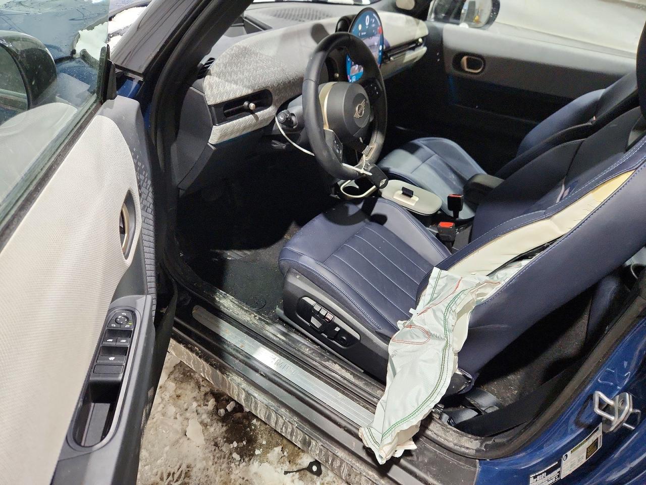 2025 MINI COOPER