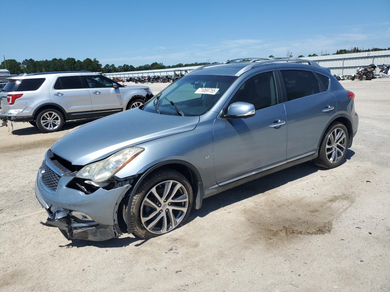 2016 INFINITI QX50
