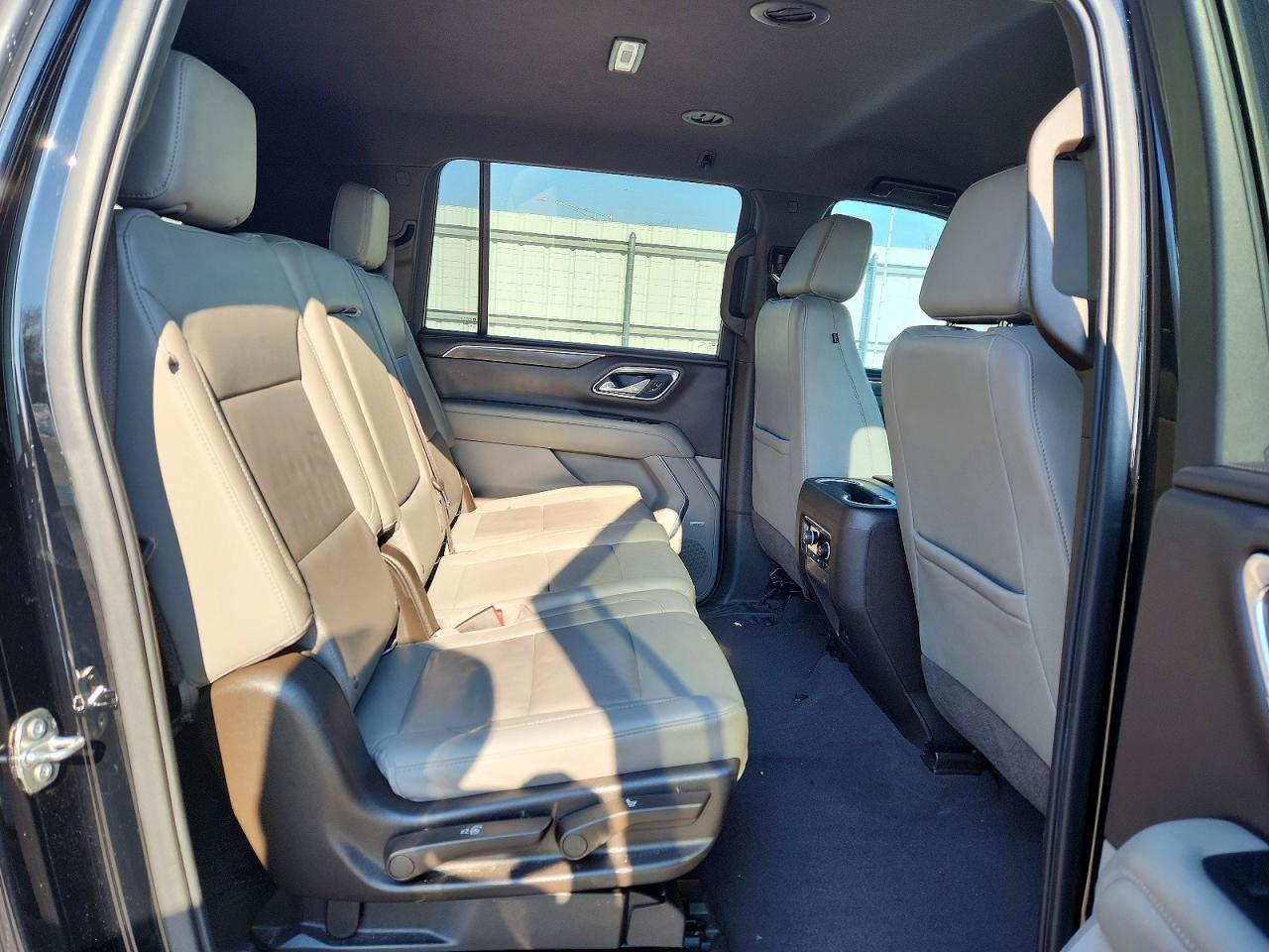 2021 CHEVROLET SUBURBAN