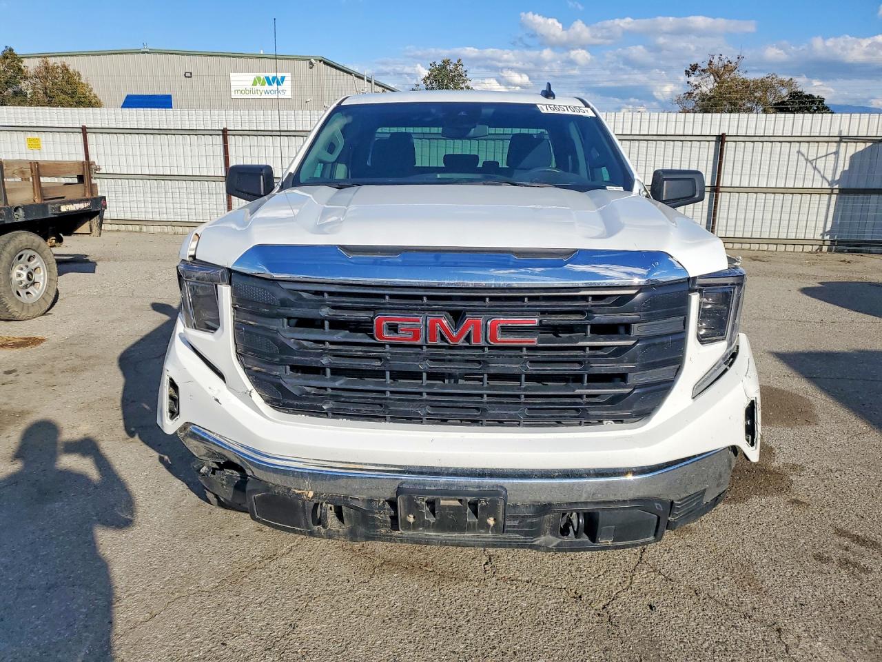 2024 GMC SIERRA