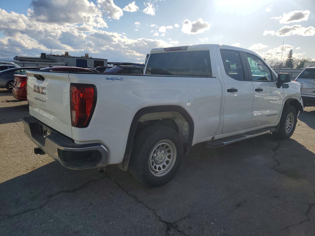 2024 GMC SIERRA