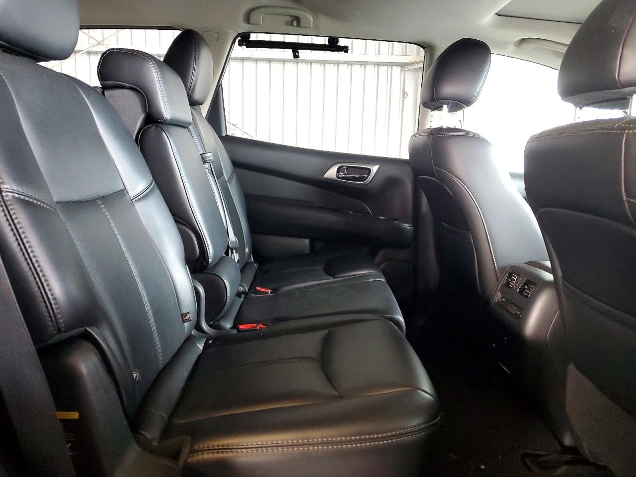 2016 NISSAN PATHFINDER