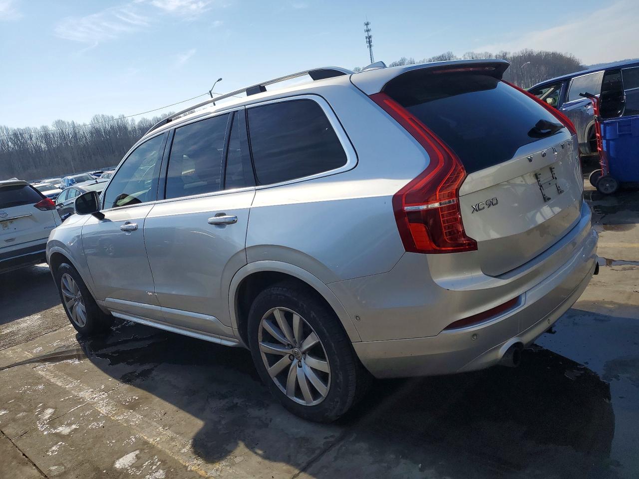 2018 VOLVO XC90